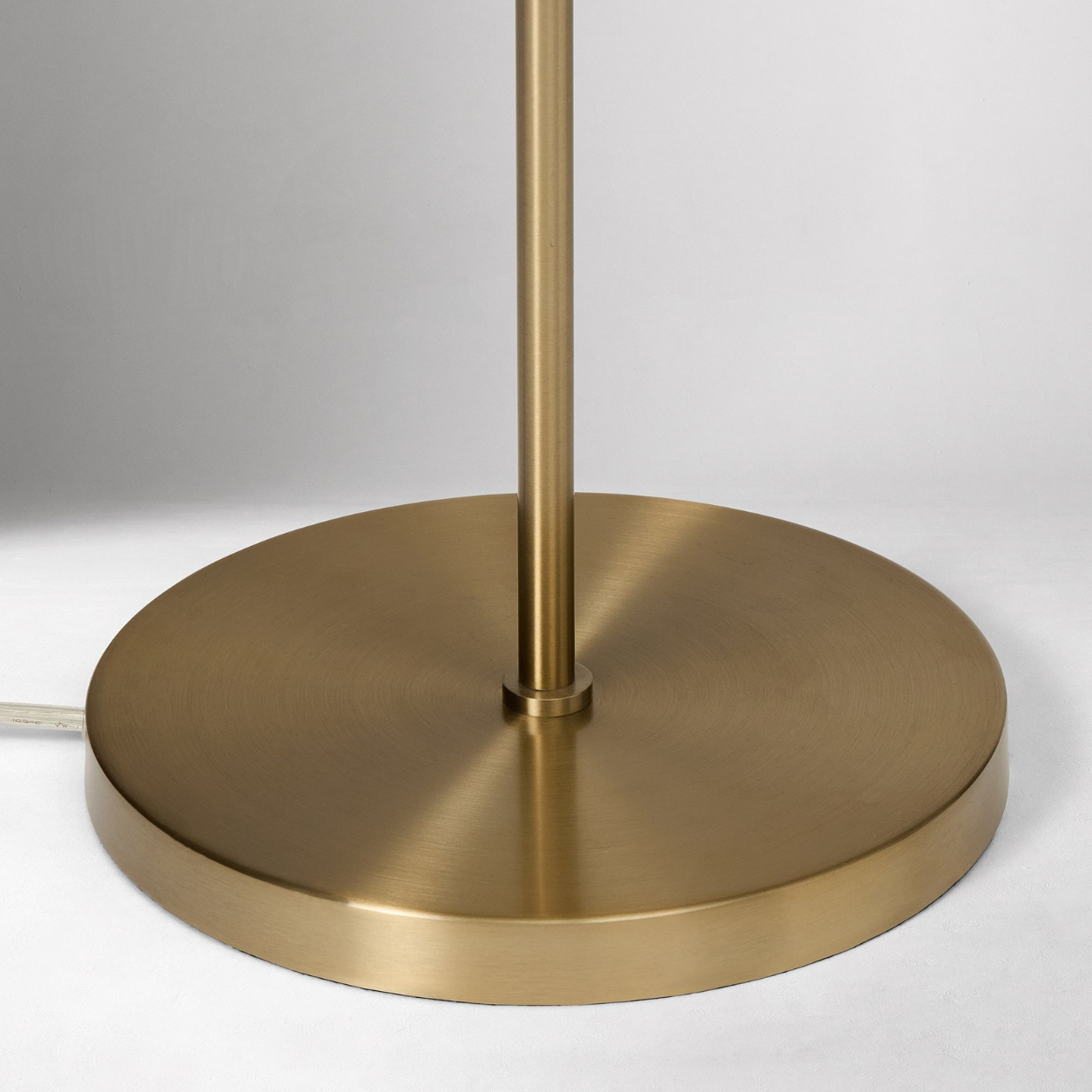 Dønna Arched Floor Lamp