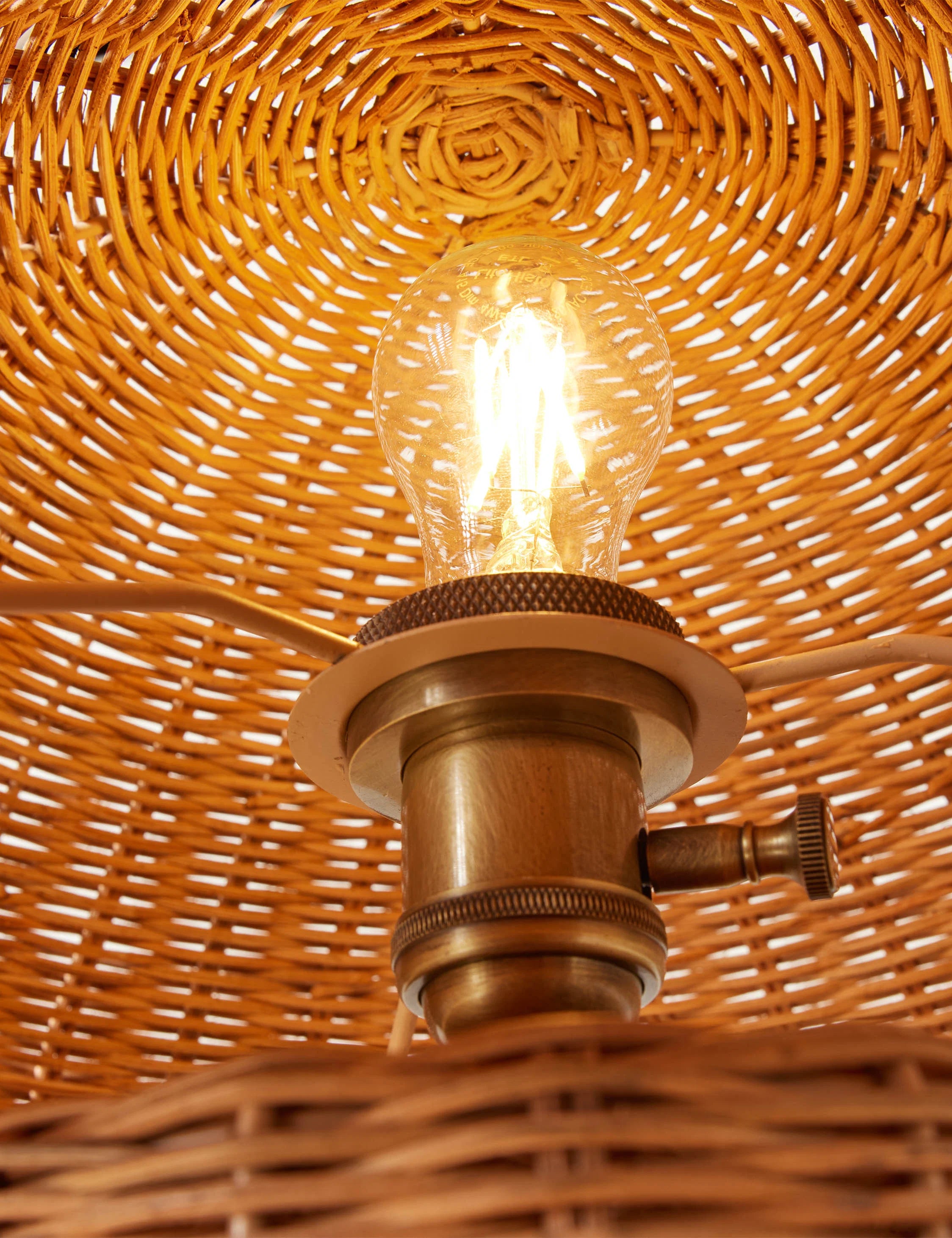 Shiitake Rattan Lamp