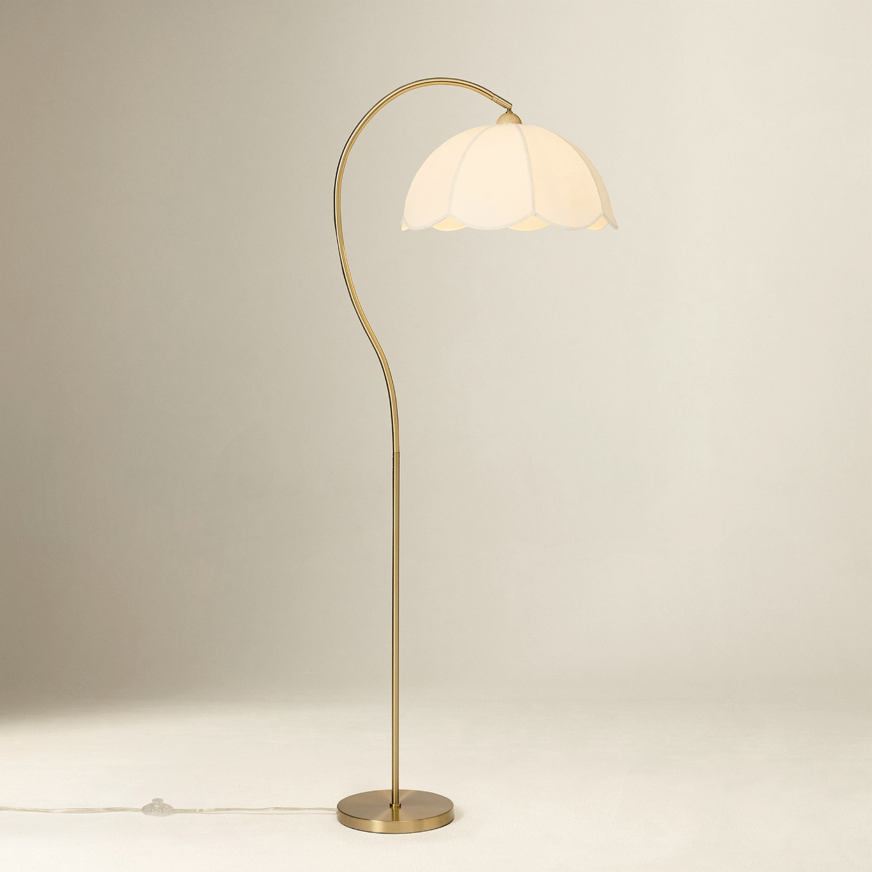 Dønna Arched Floor Lamp