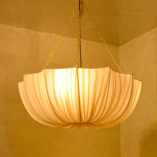 Lumi Iris Chandelier