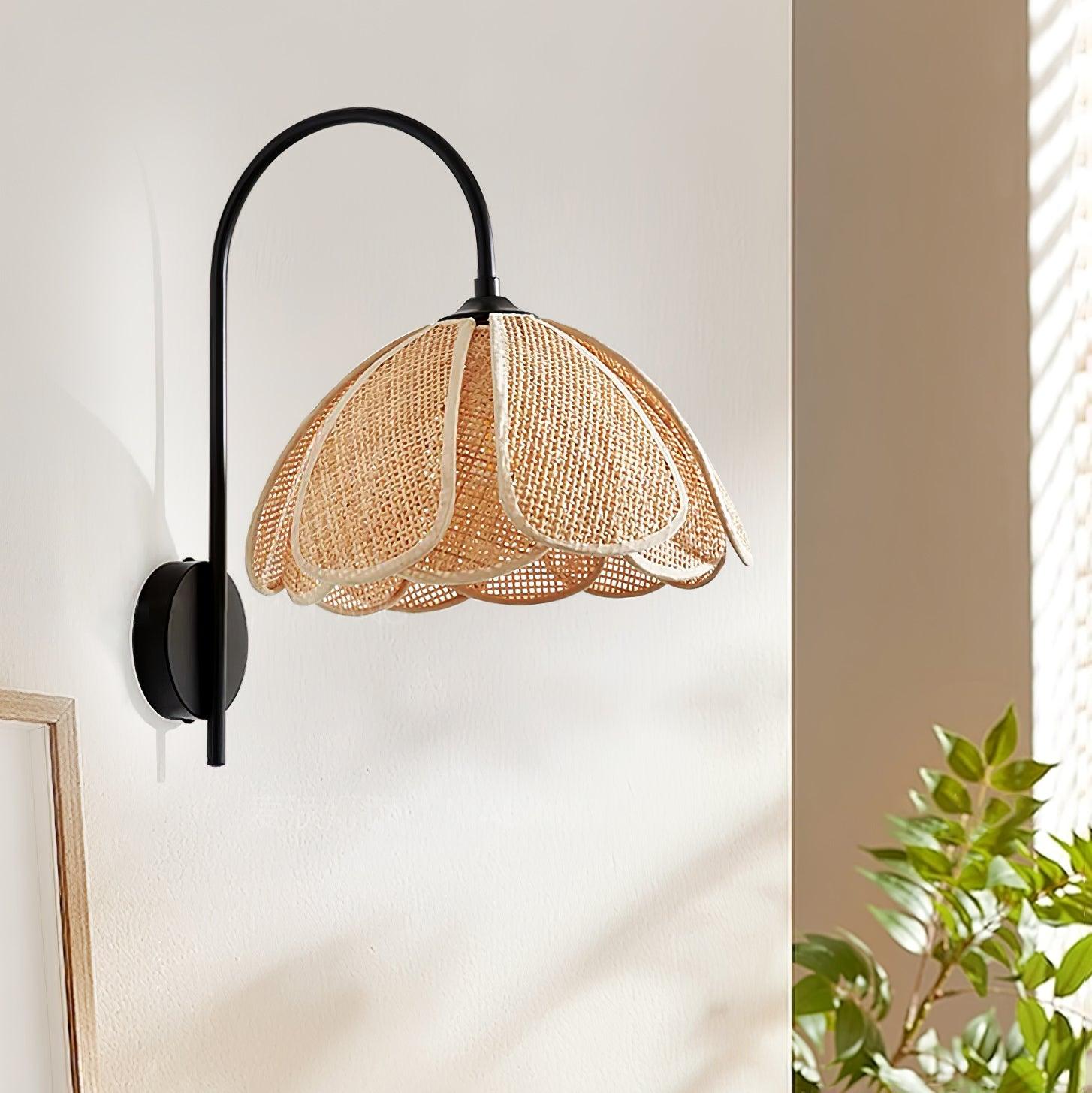 Daisy Arched Wall Lamp