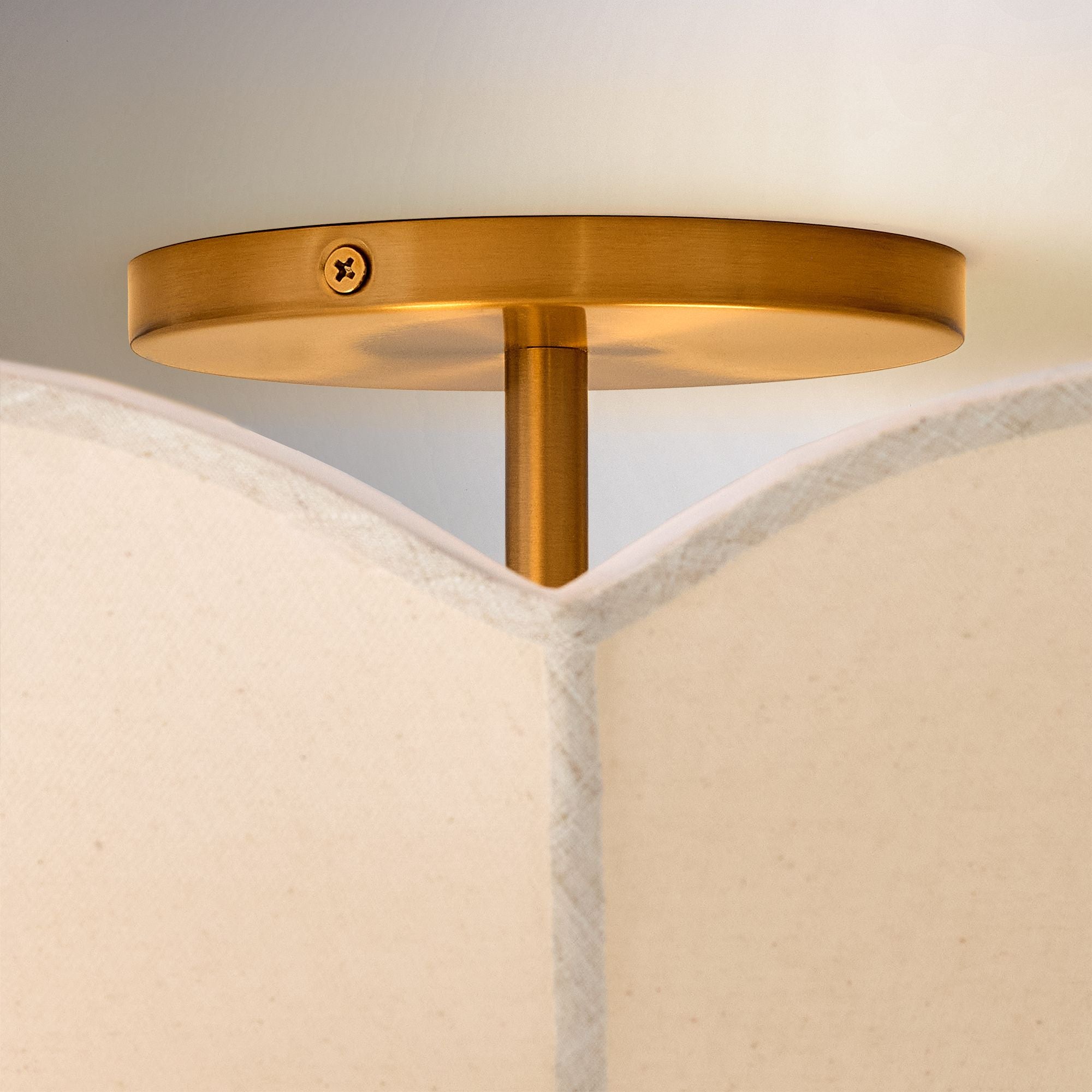 Dønna Ceiling Mount Lamp